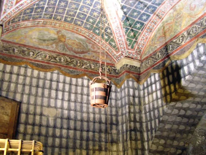 El cubo de roble expuesto en la Torre della Ghirlandina, hace algunos años