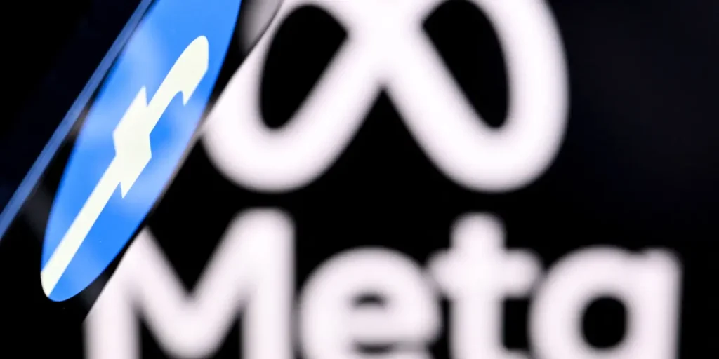 Logos de Messenger y Meta sobre fondo oscuro.